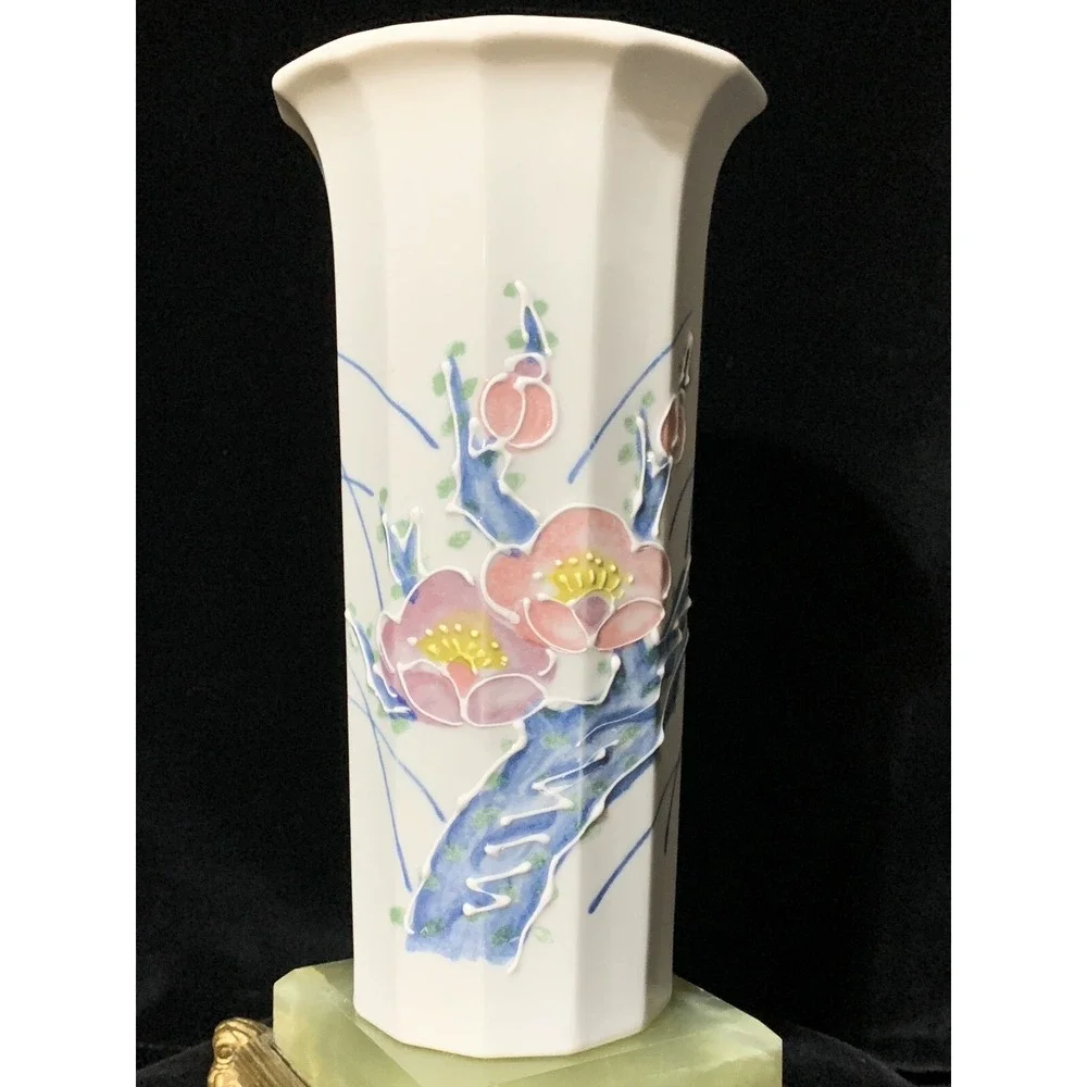 Raised Relief Floral 8